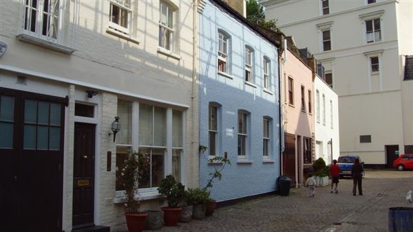 Manson Mews (01/05/2019)