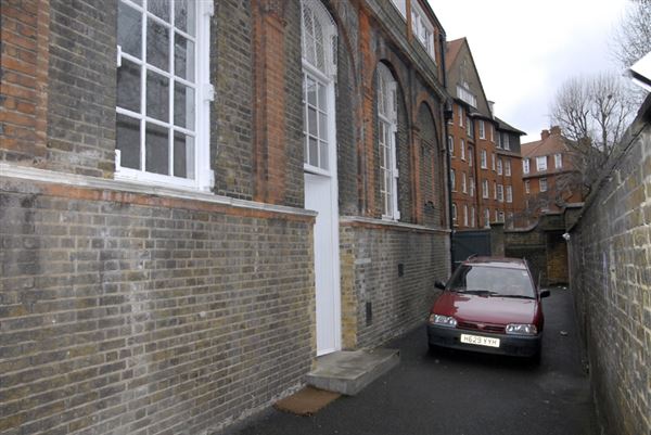 Rochelle School and Club Row (01/05/2019)