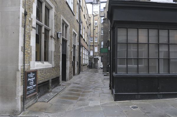 Barley Mow Passage (01/05/2019)