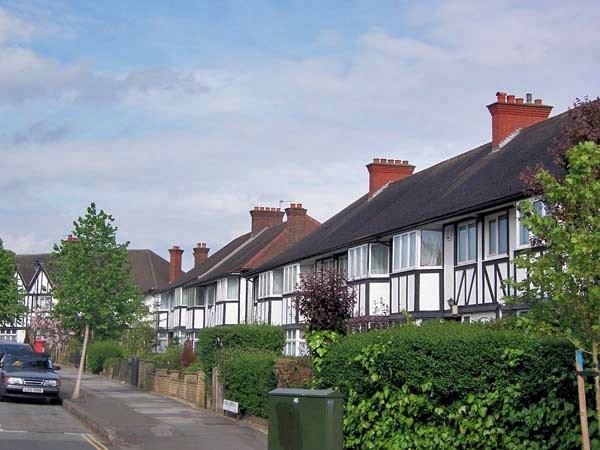 Hanger Hill Garden Estate (01/05/2019)