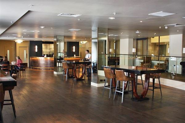 The Banking Hall (01/05/2019)