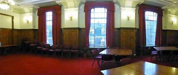 Islington Town Hall (01/05/2019)
