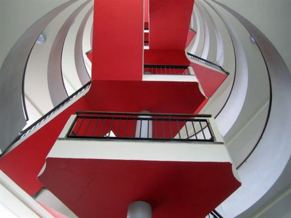 Bevin Court (01/05/2019)