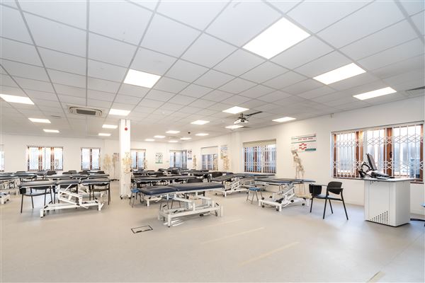 St Mary's University, Twickenham (12/12/2022)