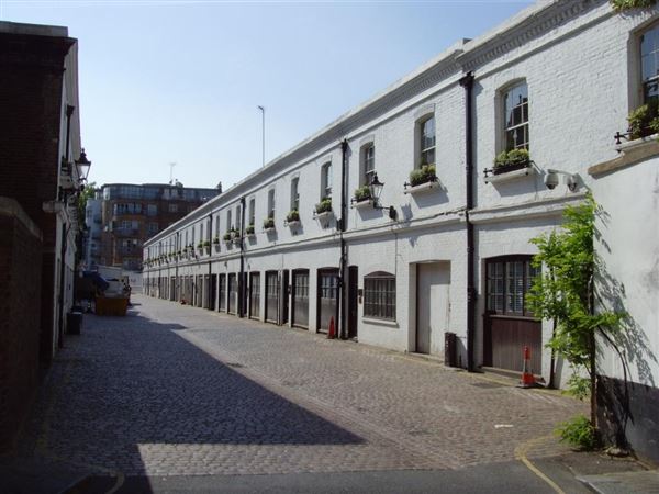 Pennant Mews (01/05/2019)
