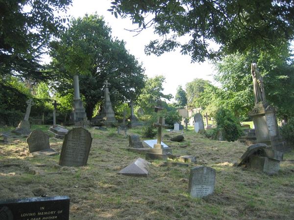 West Norwood Cemetery, Catacombs & Greek Chapel (01/05/2019)