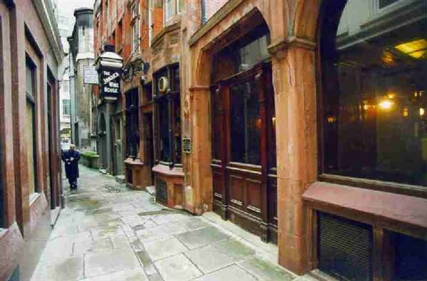 St Michael's Alley (01/05/2019)