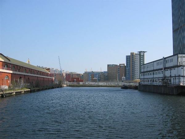 Views of Docklands from the Thames (01/05/2019)