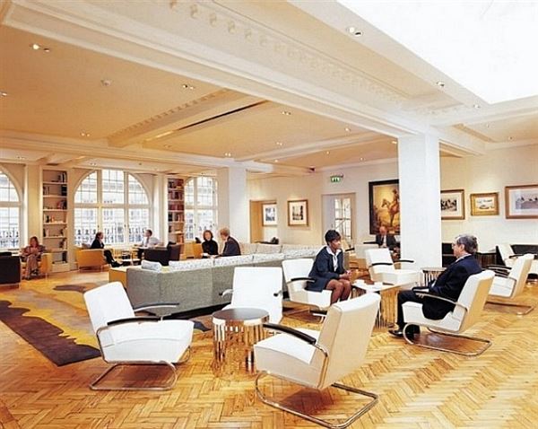 The Victory Services Club (01/05/2019)