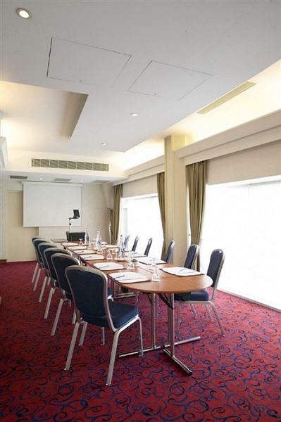 The Victory Services Club (01/05/2019)