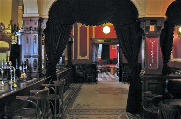 The Salisbury Hotel (01/05/2019)