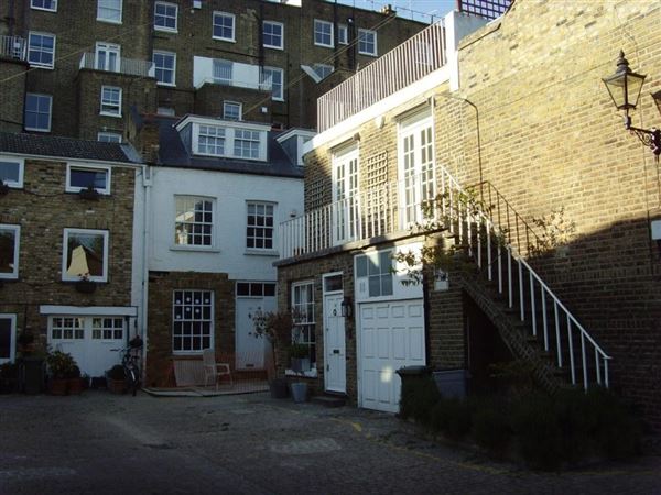 Wilby Mews (01/05/2019)