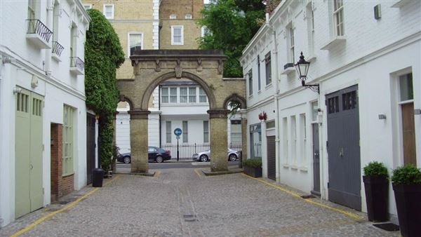 Laverton Mews (01/05/2019)
