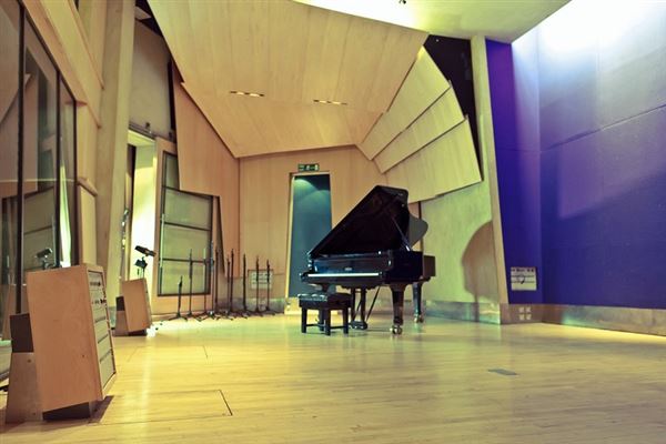 Metropolis Studios (01/05/2019)