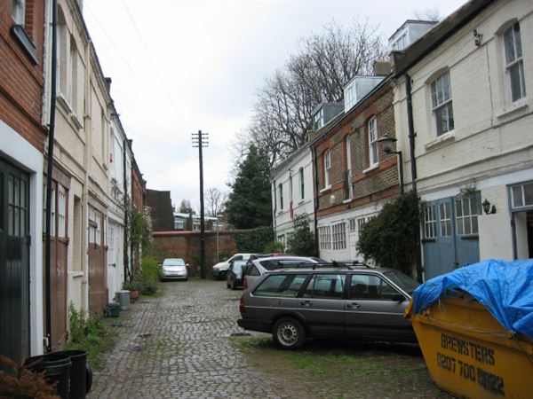Belsize Court Garages (01/05/2019)