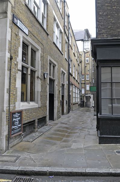 Barley Mow Passage (01/05/2019)