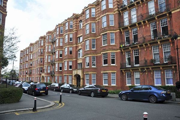 Sutton Court (01/05/2019)