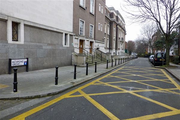 Islington Town Hall (01/05/2019)