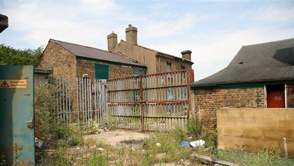 Clitterhouse Buildings Yard (16/05/2018)
