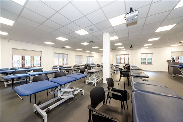 St Mary's University, Twickenham (12/12/2022)