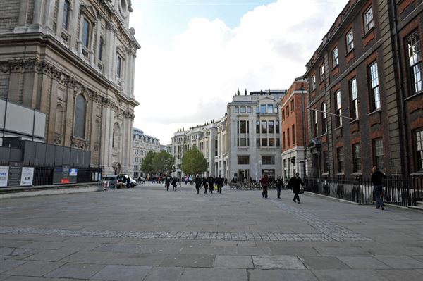 St Paul's Churchyard (01/05/2019)
