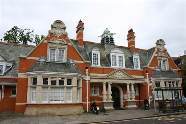 Teddington Library (01/05/2019)