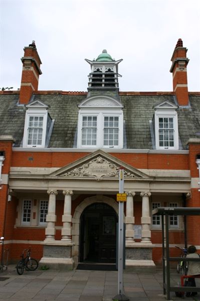 Teddington Library (01/05/2019)