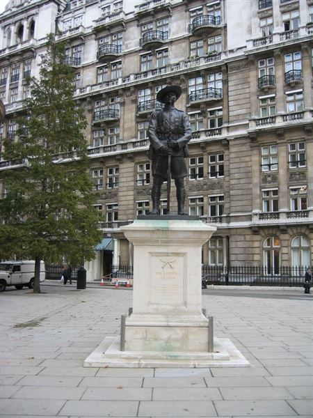 Horse Guards Avenue (01/05/2019)