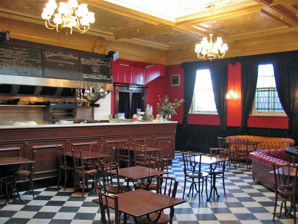 The Salisbury Hotel (01/05/2019)