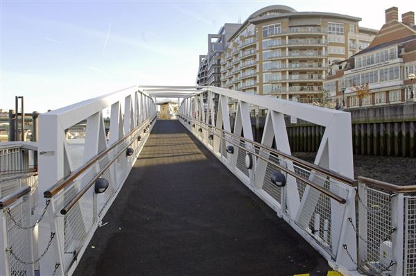 Bankside Pier (01/05/2019)