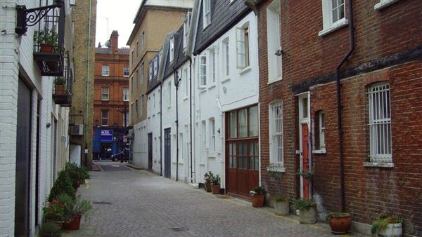 Wetherby Mews (01/05/2019)