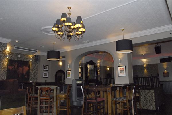 The World's End, Finsbury Park (01/05/2019)