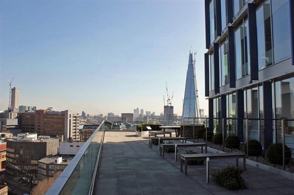 The Blue Fin Building (01/05/2019)