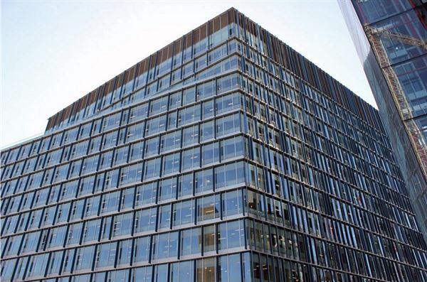 The Blue Fin Building (01/05/2019)