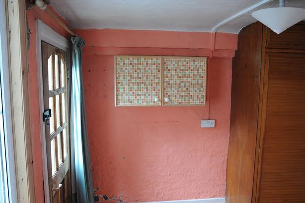 Kenmont Primary School Caretaker's House (01/05/2019)