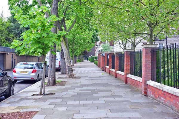 Duchess of Bedford's Walk (01/05/2019)