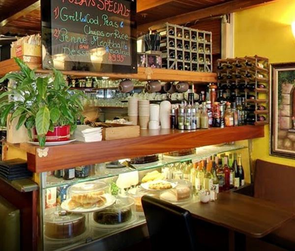 Chez Nous Cafe (01/05/2019)
