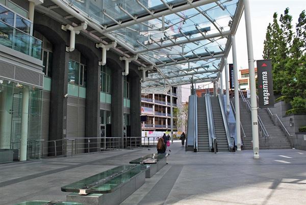Cardinal Place - Shopping Centre (01/05/2019)