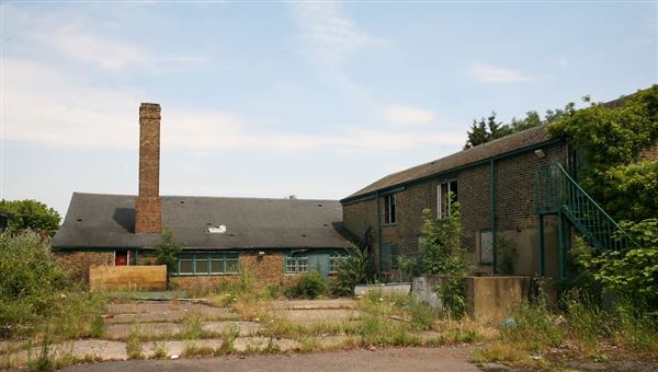 Clitterhouse Buildings Yard (16/05/2018)