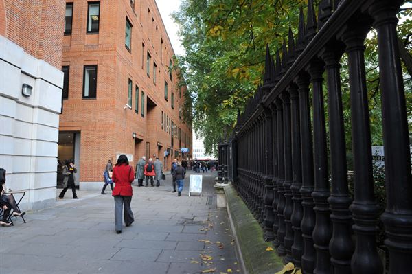 St Paul's Churchyard (01/05/2019)