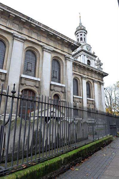 St Alfege's Church and Churchyard (01/05/2019)