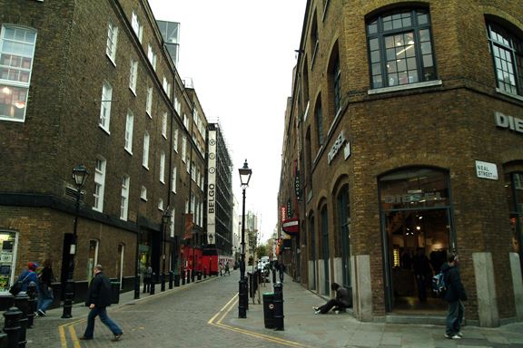 Neal Street (north of Shelton Street) (01/05/2019)