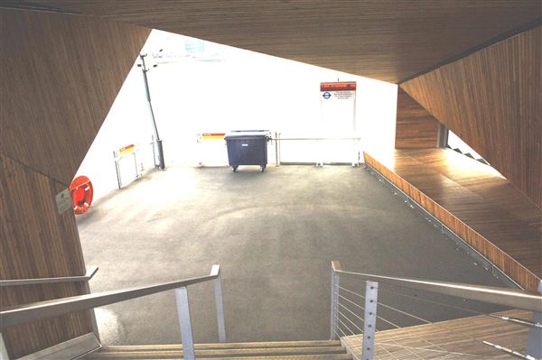 Millbank Millennium Pier (01/05/2019)