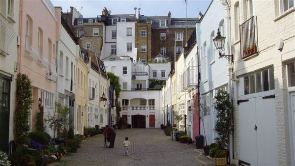 Manson Mews (01/05/2019)