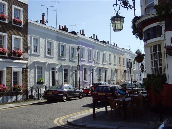 Hillgate Place (01/05/2019)