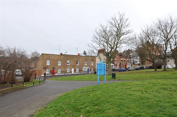 Friendly Gardens (01/05/2019)