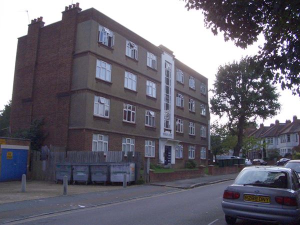 Pellatt Grove (01/05/2019)