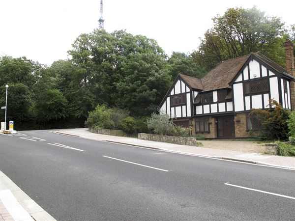 Dulwich Wood Avenue (01/05/2019)