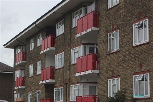 Stansgate Road Estate (01/05/2019)