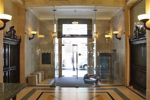 The Banking Hall (01/05/2019)